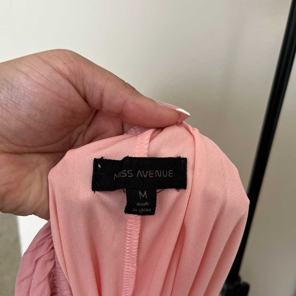 Clothes - Picture 4 of 5